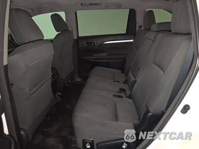 2018 Toyota Highlander LE - zdjęcie 13 z 37 - miniatura