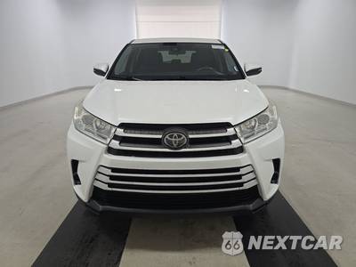 2018 Toyota Highlander LE - zdjęcie 2 z 37 - miniatura