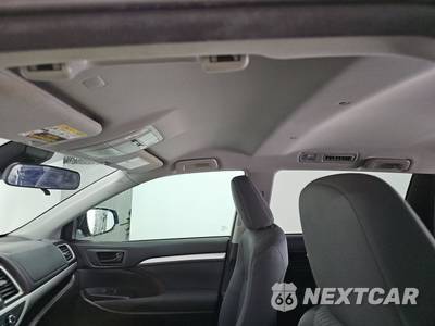 2018 Toyota Highlander LE - zdjęcie 18 z 37 - miniatura