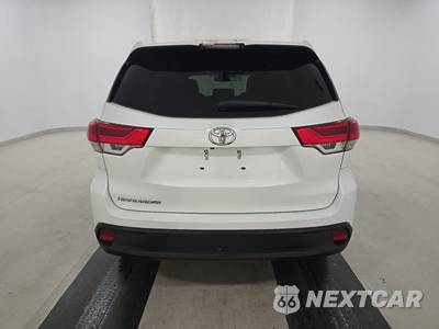 2018 Toyota Highlander LE - zdjęcie 5 z 37 - miniatura