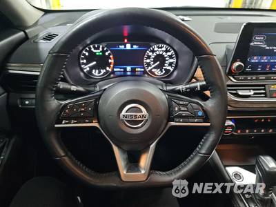 2020 Nissan Altima SL - zdjęcie 10 z 29 - miniatura