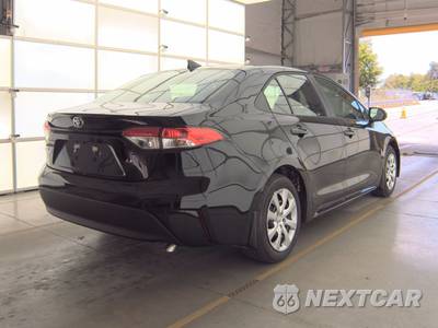 2026 Toyota Corolla LE Sedan - zdjęcie 4 z 18 - miniatura