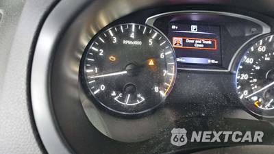 2016 Nissan Altima 2.5 SR - zdjęcie 28 z 37 - miniatura