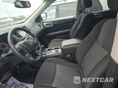 2020 Nissan Pathfinder SV - zdjęcie 7 z 19 - miniatura