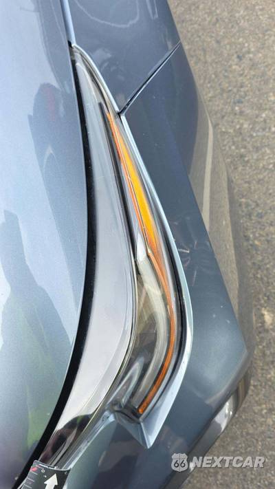 2020 Toyota Corolla SE Sedan - zdjęcie 33 z 38 - miniatura