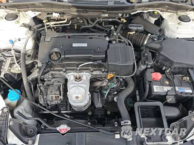 2020 Toyota Corolla SE Sedan - zdjęcie 15 z 38 - miniatura