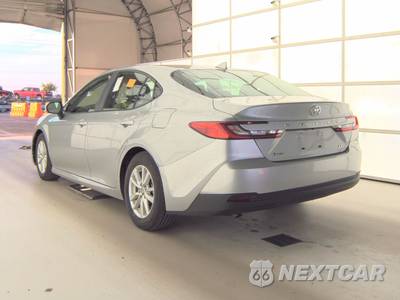 2025 Toyota Camry LE - zdjęcie 6 z 32 - miniatura