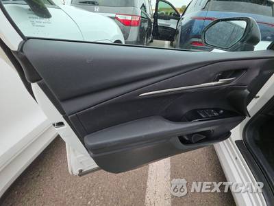 2025 Toyota Camry LE - zdjęcie 9 z 26 - miniatura