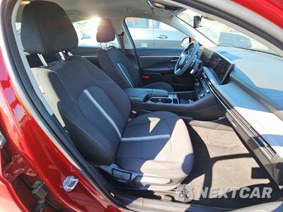 2025 Hyundai Sonata SEL - zdjęcie 8 z 37 - miniatura
