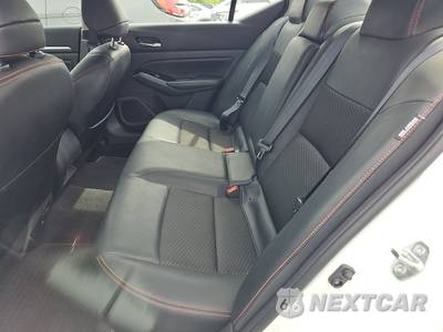2025 Nissan Altima SR - zdjęcie 13 z 28 - miniatura