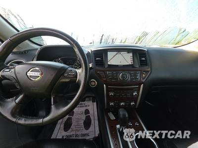 2018 Nissan Pathfinder Platinum - zdjęcie 11 z 37 - miniatura
