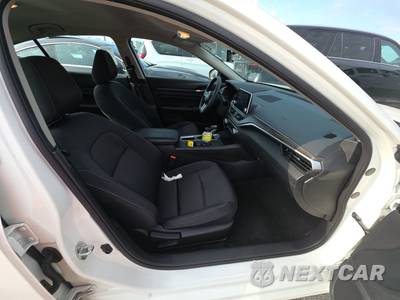 2025 Nissan Altima SV - zdjęcie 8 z 18 - miniatura