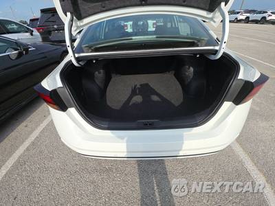 2025 Nissan Altima SV - zdjęcie 16 z 18 - miniatura