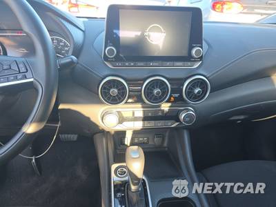 2025 Nissan Sentra SV - zdjęcie 11 z 19 - miniatura