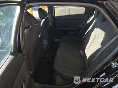 2025 Hyundai Elantra SEL Sport - zdjęcie 9 z 22 - miniatura