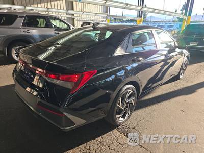2025 Hyundai Elantra SEL Sport - zdjęcie 4 z 22 - miniatura