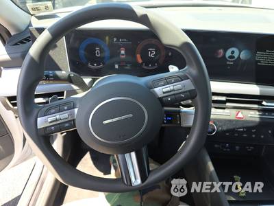2025 Hyundai Sonata SEL - zdjęcie 10 z 31 - miniatura