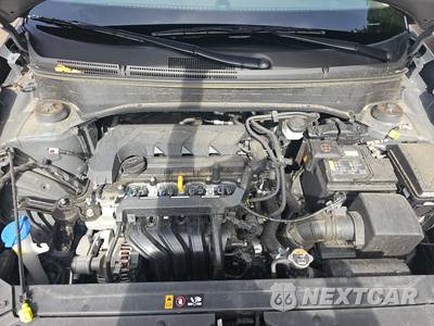 2025 Hyundai Venue SEL - zdjęcie 15 z 21 - miniatura