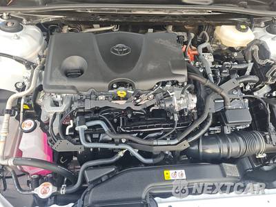 2025 Toyota Camry SE - zdjęcie 15 z 21 - miniatura
