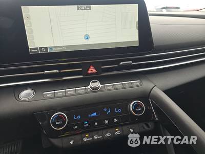 2025 Hyundai Elantra Limited - zdjęcie 11 z 16 - miniatura