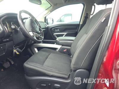 2018 Nissan TITAN SV Crew Cab Short Bed - zdjęcie 7 z 22 - miniatura