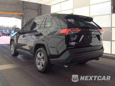 2024 Toyota RAV4 Hybrid XLE - zdjęcie 6 z 25 - miniatura