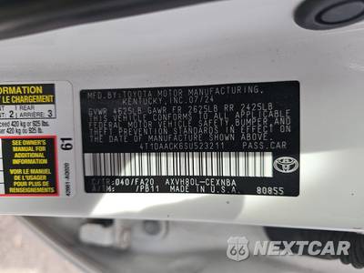 2025 Toyota Camry LE - zdjęcie 14 z 35 - miniatura