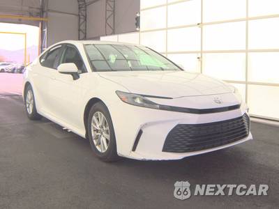 2025 Toyota Camry LE - zdjęcie 3 z 35 - miniatura