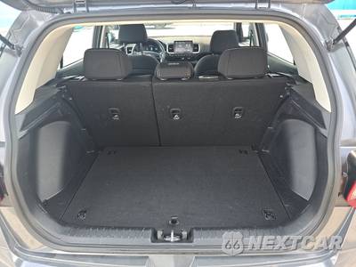 2025 Hyundai Venue SEL - zdjęcie 16 z 19 - miniatura