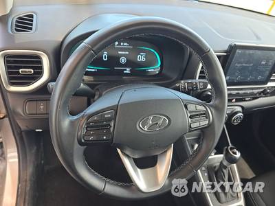 2025 Hyundai Venue SEL - zdjęcie 10 z 22 - miniatura