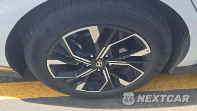 2025 Hyundai Sonata SEL - zdjęcie 24 z 30 - miniatura