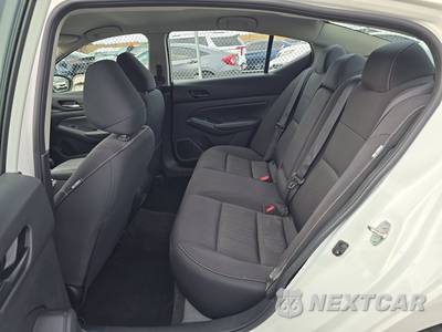 2025 Nissan Altima SV - zdjęcie 13 z 25 - miniatura