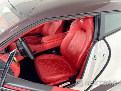 2019 Aston Martin Vanquish Zagato Wagon - zdjęcie 14 z 40 - miniatura