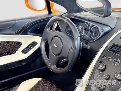 2018 Aston Martin Vanquish - zdjęcie 29 z 40 - miniatura