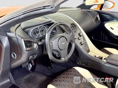 2018 Aston Martin Vanquish - zdjęcie 15 z 40 - miniatura