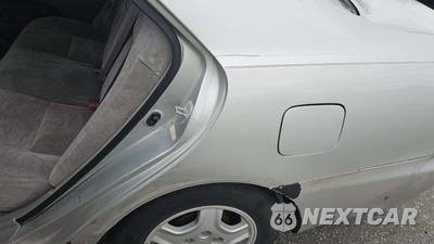 2002 Toyota Camry LE - zdjęcie 20 z 37 - miniatura