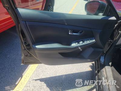 2022 Nissan Sentra SV - zdjęcie 9 z 18 - miniatura