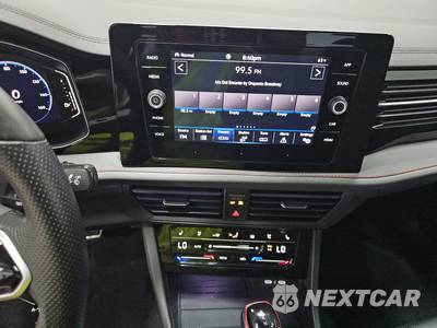 2025 Volkswagen Jetta GLI Autobahn - zdjęcie 11 z 18 - miniatura