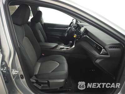 2023 Toyota Camry LE - zdjęcie 8 z 23 - miniatura