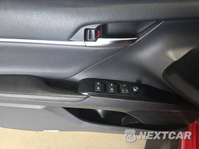 2020 Toyota Camry XSE - zdjęcie 9 z 25 - miniatura