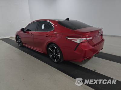 2020 Toyota Camry XSE - zdjęcie 6 z 25 - miniatura
