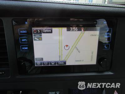 2016 Toyota Sienna XLE 8-Passenger 119.3" WB - zdjęcie 28 z 35 - miniatura