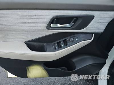 2023 Nissan Rogue SV - zdjęcie 9 z 18 - miniatura