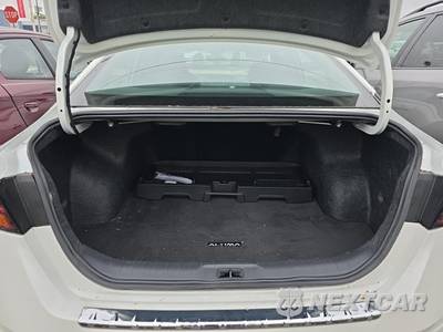 2023 Nissan Altima SV - zdjęcie 17 z 29 - miniatura