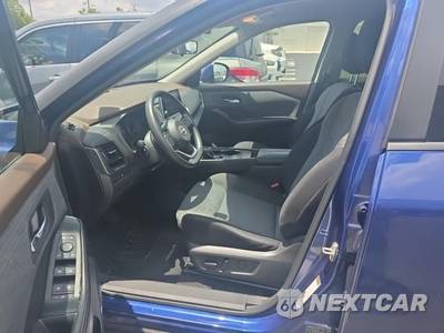 2023 Nissan Rogue SV - zdjęcie 11 z 28 - miniatura