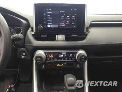 2025 Toyota RAV4 XLE - zdjęcie 11 z 19 - miniatura
