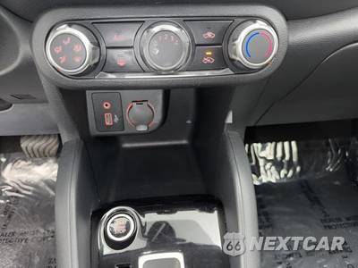 2021 Nissan Kicks S - zdjęcie 13 z 29 - miniatura