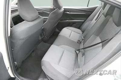 2025 Toyota Camry LE - zdjęcie 23 z 42 - miniatura