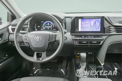 2025 Toyota Camry LE - zdjęcie 26 z 42 - miniatura