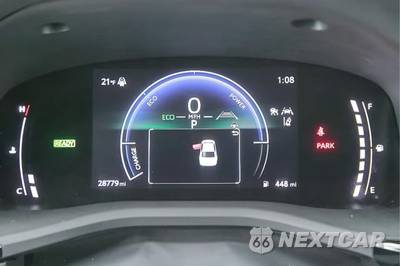 2025 Toyota Camry LE - zdjęcie 13 z 42 - miniatura